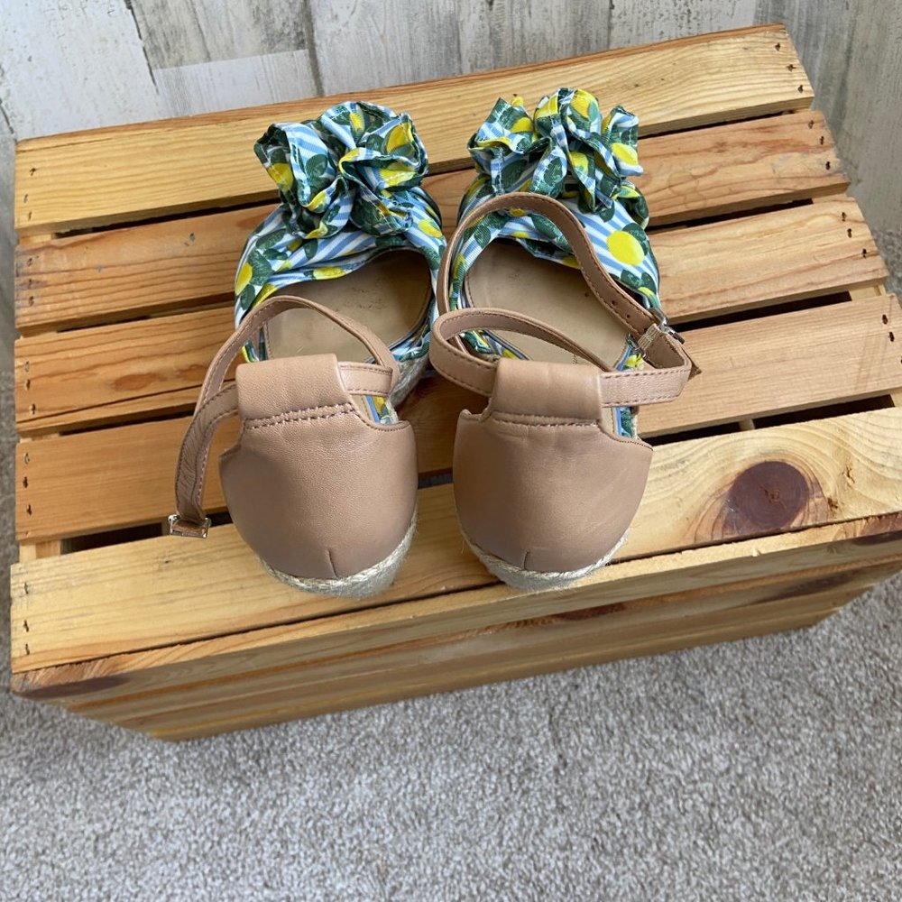 CLEARANCE! Gianni Bini Size 9.5 Sharmae Wedge Espadrille Sandals Lemon Print Pom - Picture 6 of 12